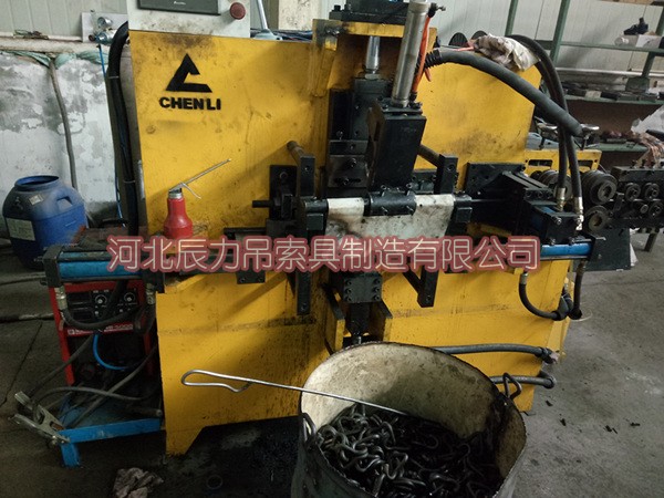 1481162316530979.jpg 雙排鉤生產設備